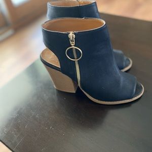 •Charlotte  Russe 4” Black Chunky Heels with Gold Zip